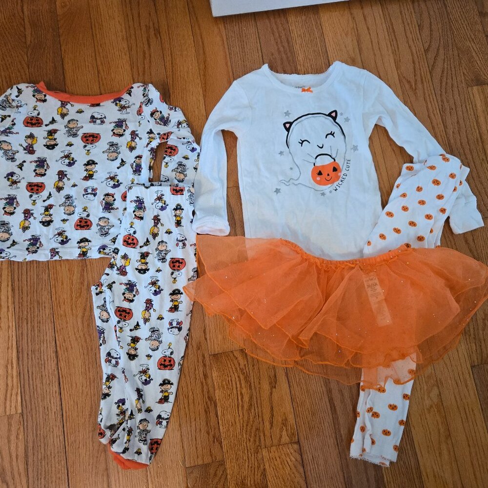 Girls Halloween Pajamas size 3T, two pairs